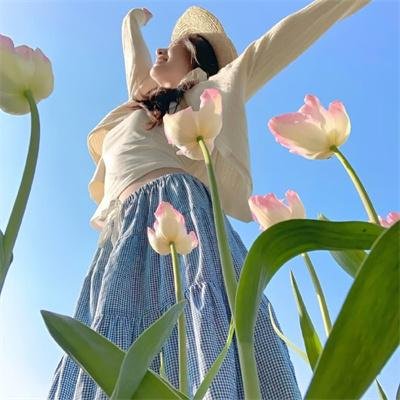 布劳涅森林的女人们