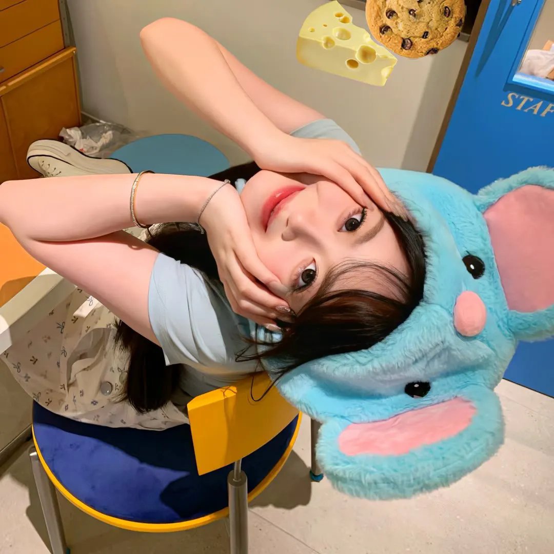 蒙娜丽莎与血月